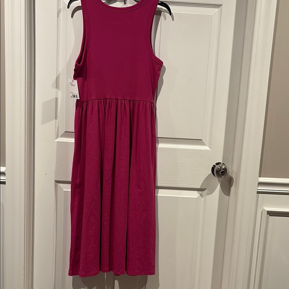 Sonoma Sleeveless Maxi Dress in Fuchsia - Picture 5 of 8